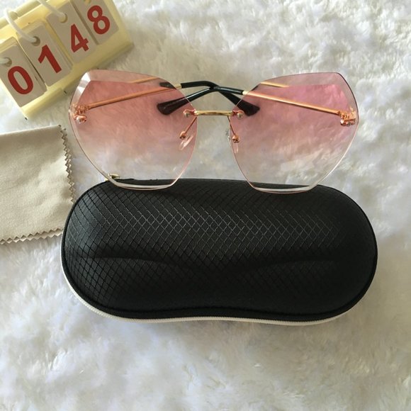 Metal Circle Frame Sunglasses.Pink Lens Sunglasses - Picture 4 of 4
